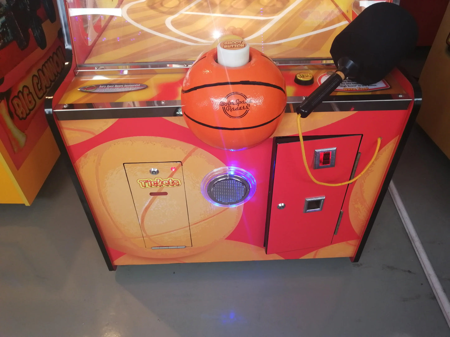 Hittin-hoops-Lottery-Redemption-game-machine-Amusement-Coin-Operated-Ticket-Redemption-Electronic-games-for-kids-Tomy Arcade