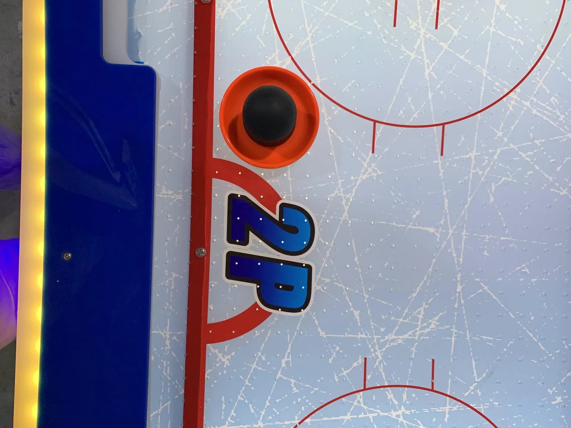 Curved-Surface-Air-Hockey-Amusement-Electronic-Coin-Operated-Arcade-Game-Machine-Classic-Sport-Air-Hockey-Table-For-Sale-Tomy-Arcade