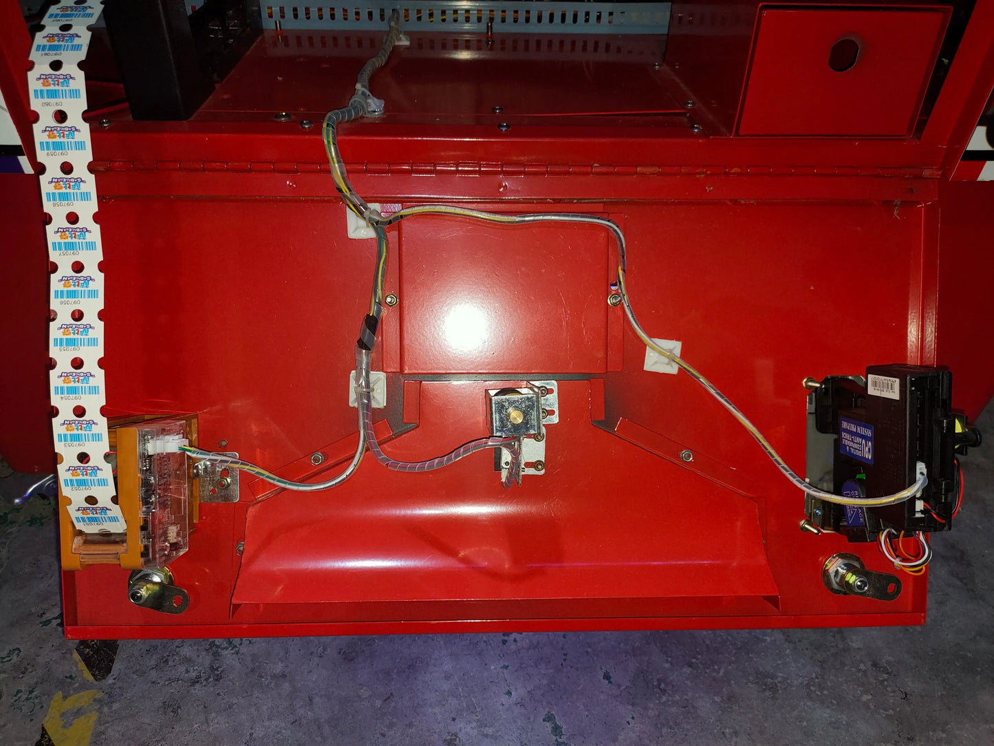 British-Adult-Air-Hockey-China-Direct-Sports-Game-Tomy-Arcade