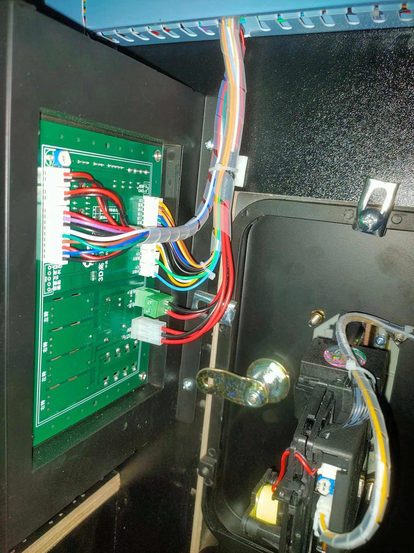 Upright-Outrun-Car-Race-Cabinet-Classic-Connection-Simulator-Spee-River-Classic-Arcade-Game-Machine-Tomy Arcade