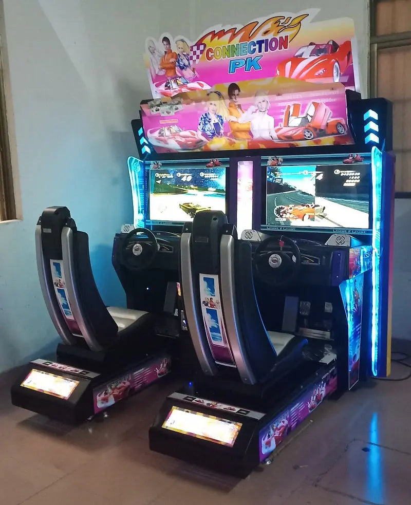 Classic-Connection-Outrun-car-race-games-simulator-double-players-arcade-Coin-Operated-game-machine-Tomy-Arcade