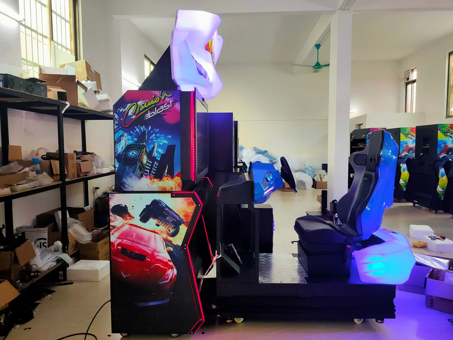 Cruising-Blast-Racing-Game-Machine-Cruis'n-Blast-Simulator-Racing-Car-Dynamic-Storm-game-Tomy-Arcade