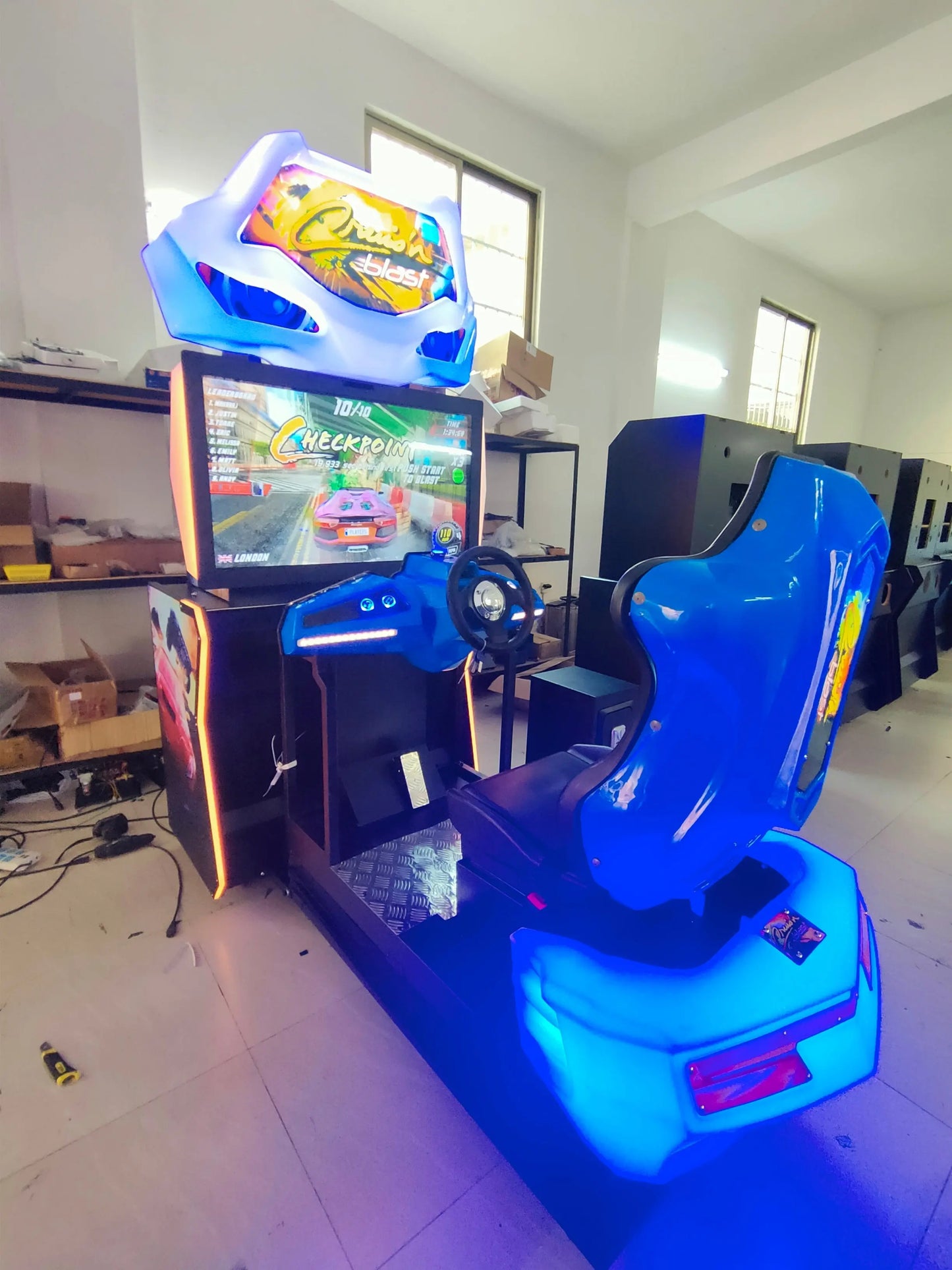 Cruising-Blast-Racing-Game-Machine-Cruis'n-Blast-Simulator-Racing-Car-Dynamic-Storm-game-Tomy-Arcade