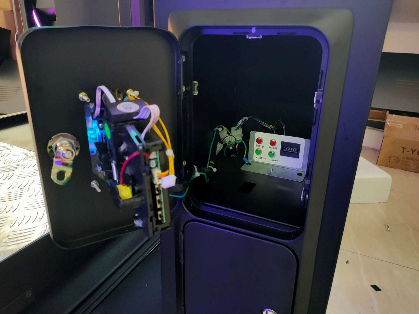 Cruising-Blast-Racing-Game-Machine-Cruis'n-Blast-Simulator-Racing-Car-Dynamic-Storm-game-Tomy-Arcade