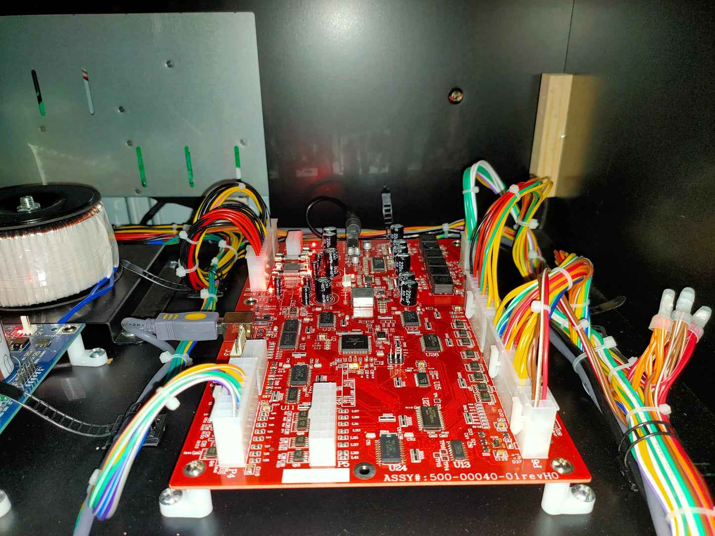 Cruising-Blast-Racing-Game-Machine-Cruis'n-Blast-Simulator-Racing-Car-Dynamic-Storm-game-Tomy-Arcade