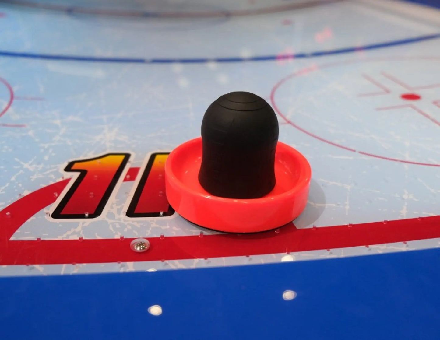Curved-Surface-Air-Hockey-Arcade-Game-Machine-Classic-Sport-Air-Hockey-Table-Tomy-Arcade
