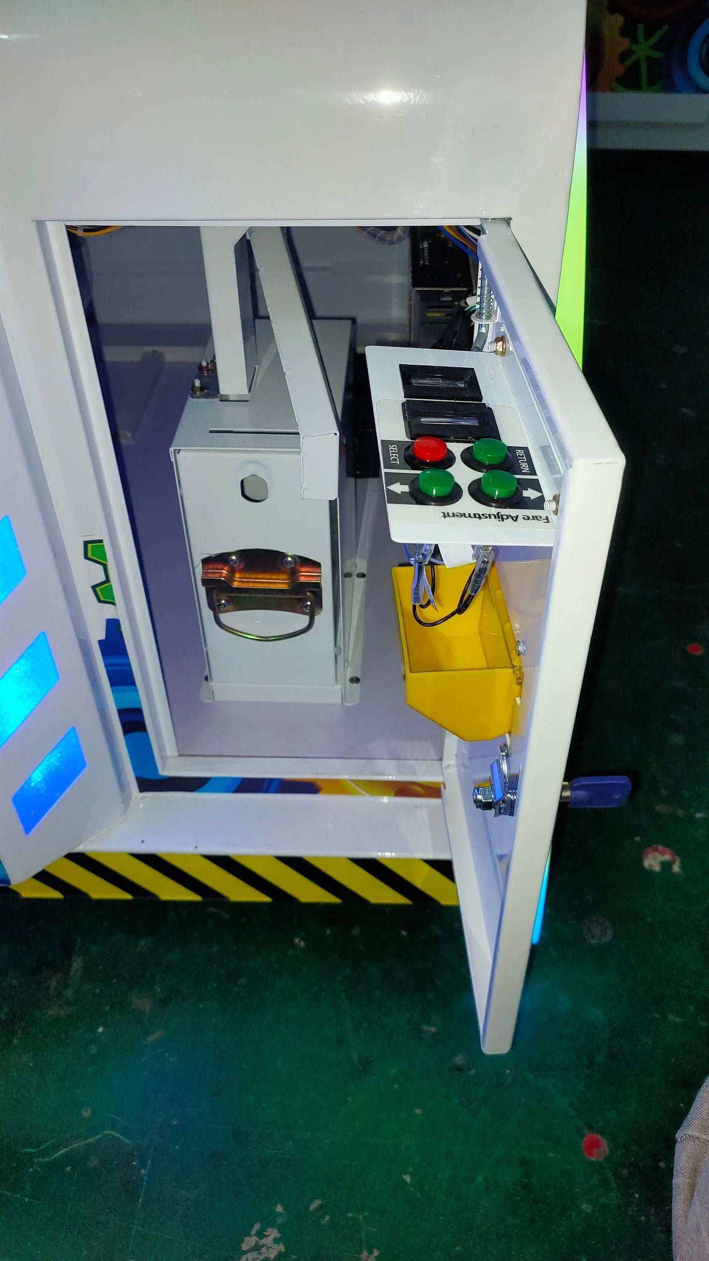 The-Mechanic-Luck-gear-Lottery-games-tickets-Redemption-Arcade-game-machine-Hot-Selling-Tomy-Arcade