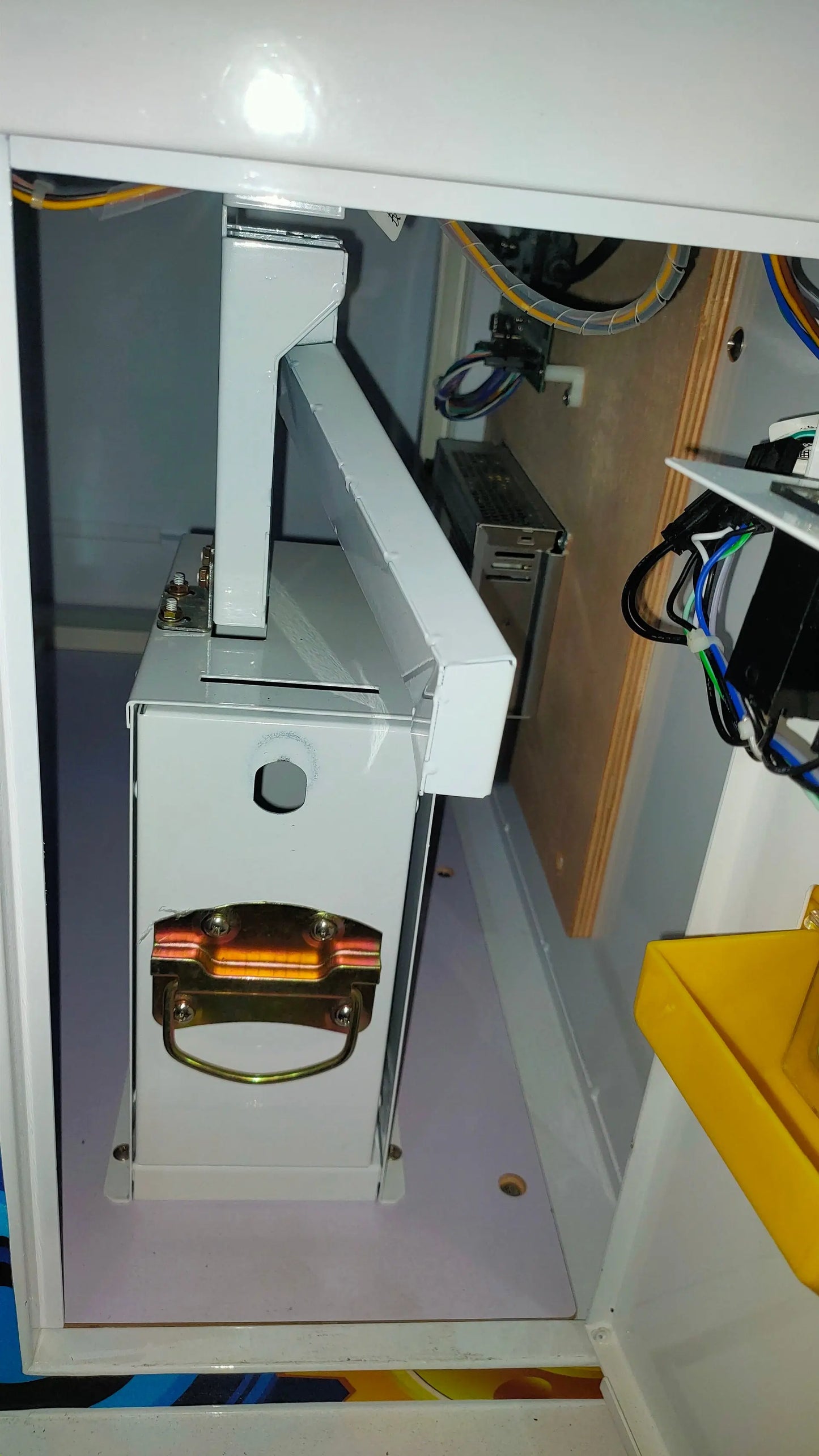 The-Mechanic-Luck-gear-Lottery-games-tickets-Redemption-Arcade-game-machine-Hot-Selling-Tomy-Arcade