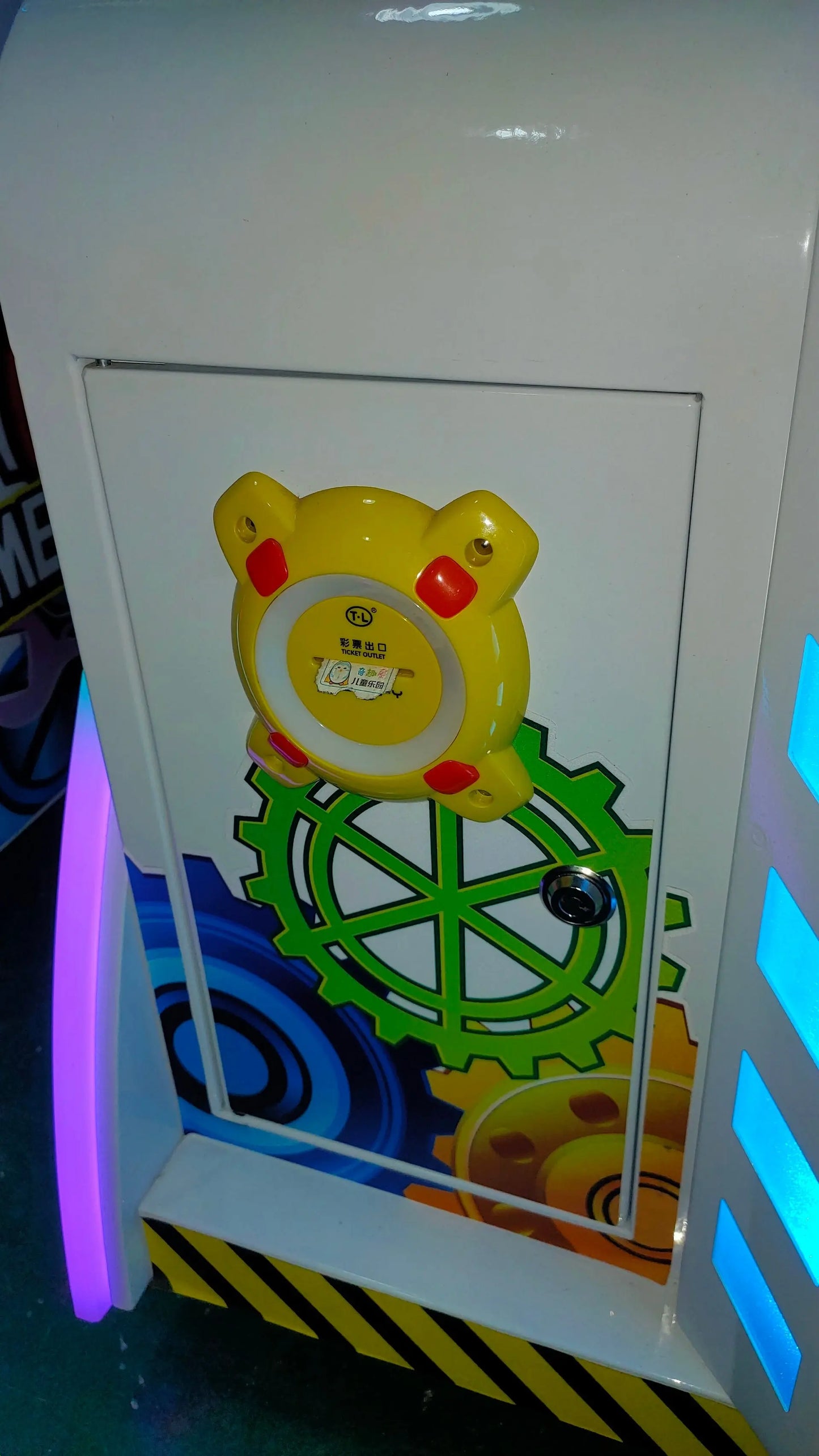 The-Mechanic-Luck-gear-Lottery-games-tickets-Redemption-Arcade-game-machine-Hot-Selling-Tomy-Arcade