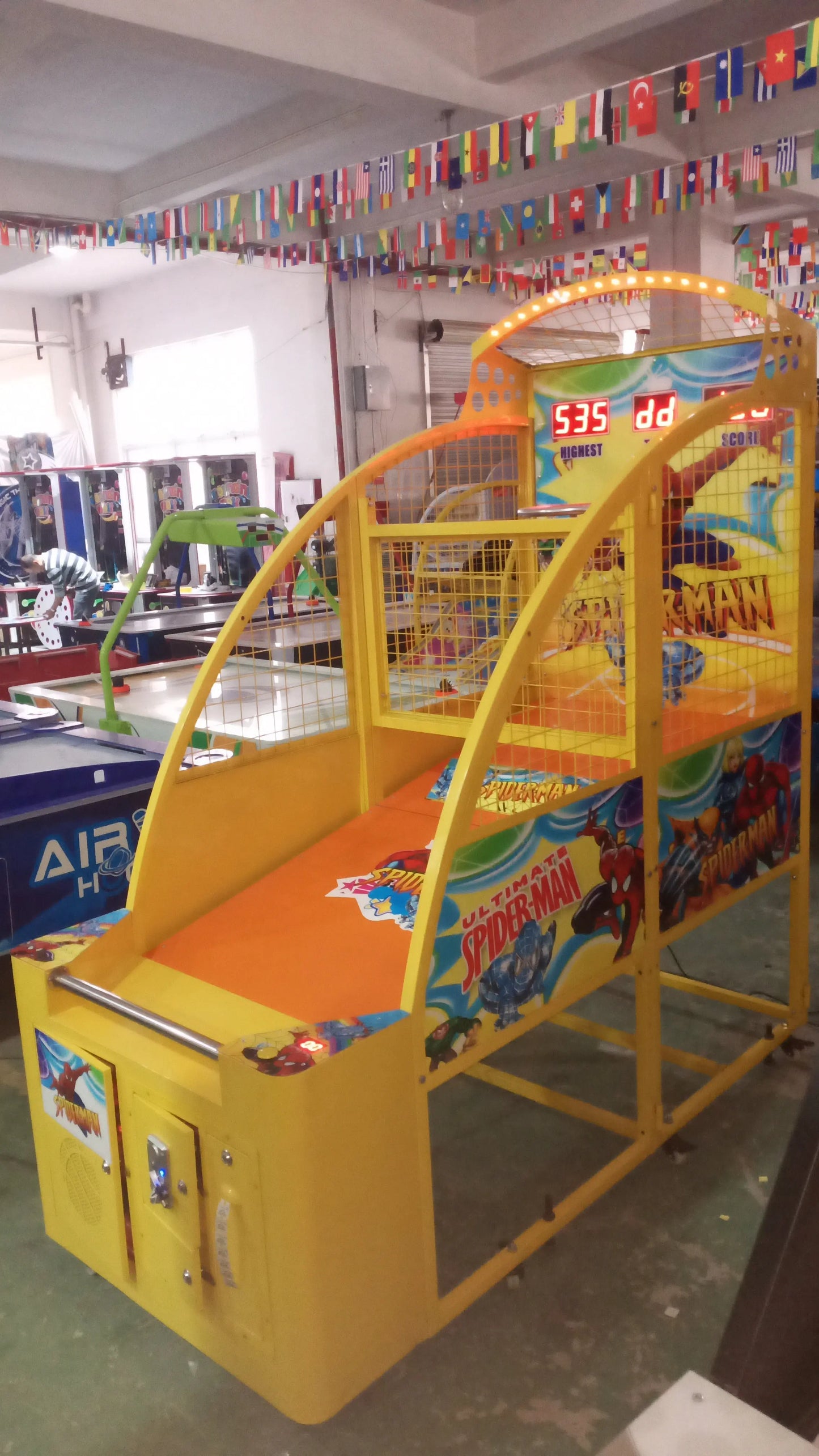 Spider-Man-Basketball-game-machine-Amusement-Coin-Operated-Basketball-Shooting-sports-arcade-Hot-Selling-Tomy-Arcade