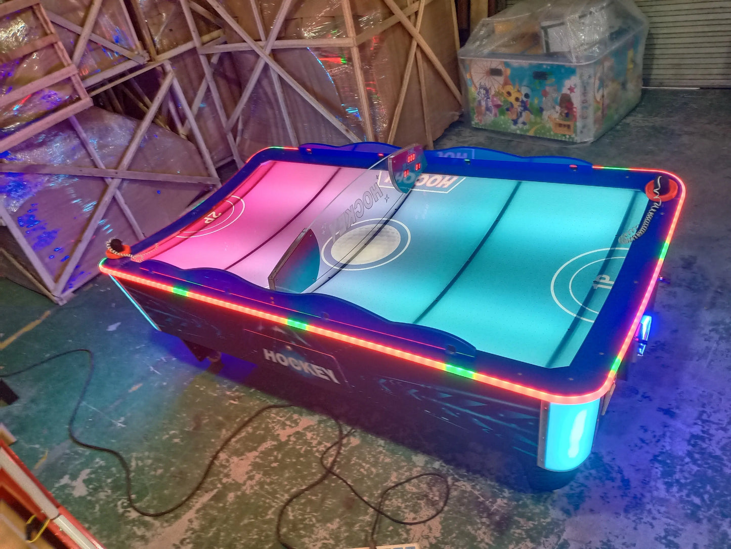 Curved-Surface-Air-Hockey-Arcade-Game-Machine-Classic-Sport-Air-Hockey-Table-Tomy-Arcade