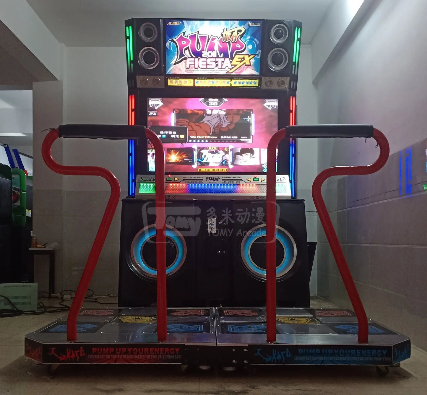 Pump-it-up-FIESTA-EX-piu-2011-Retro-Amusement-Rhythm-musice-video-Dancing-arcade-Game-machine-Tomy-arcade