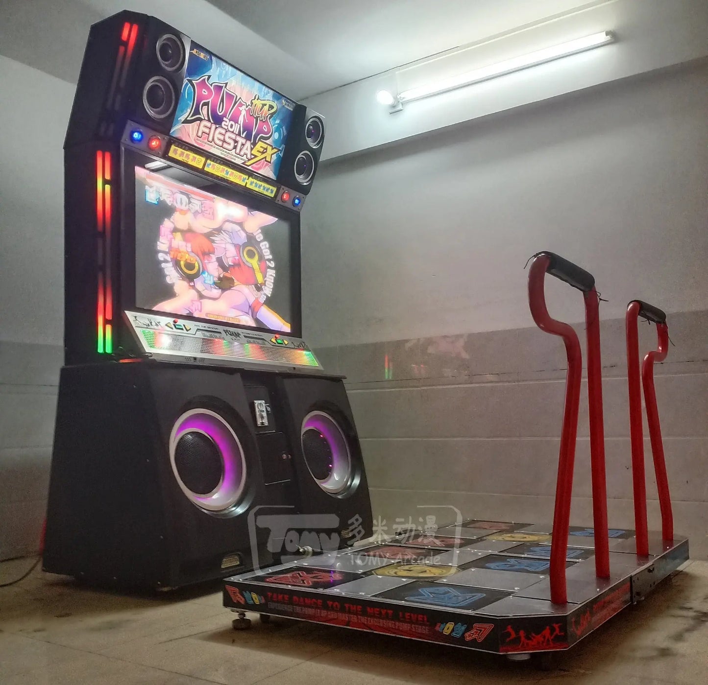 Pump-it-up-FIESTA-EX-piu-2011-Retro-Amusement-Rhythm-musice-video-Dancing-arcade-Game-machine-Tomy-arcade