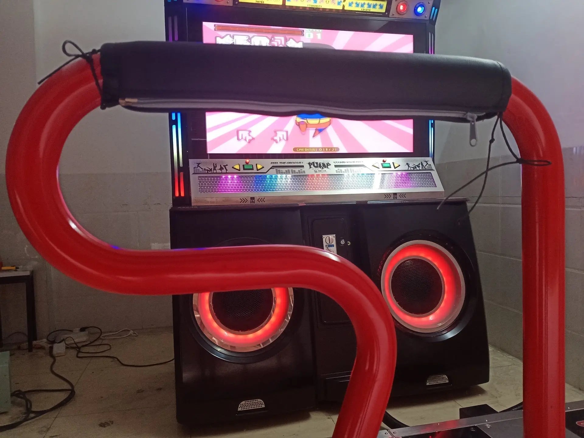 pump-it-up-piu-infinity-Amusement-Coin-Operated-dancing-musice-Video-game-machine-Tomy-Arcade