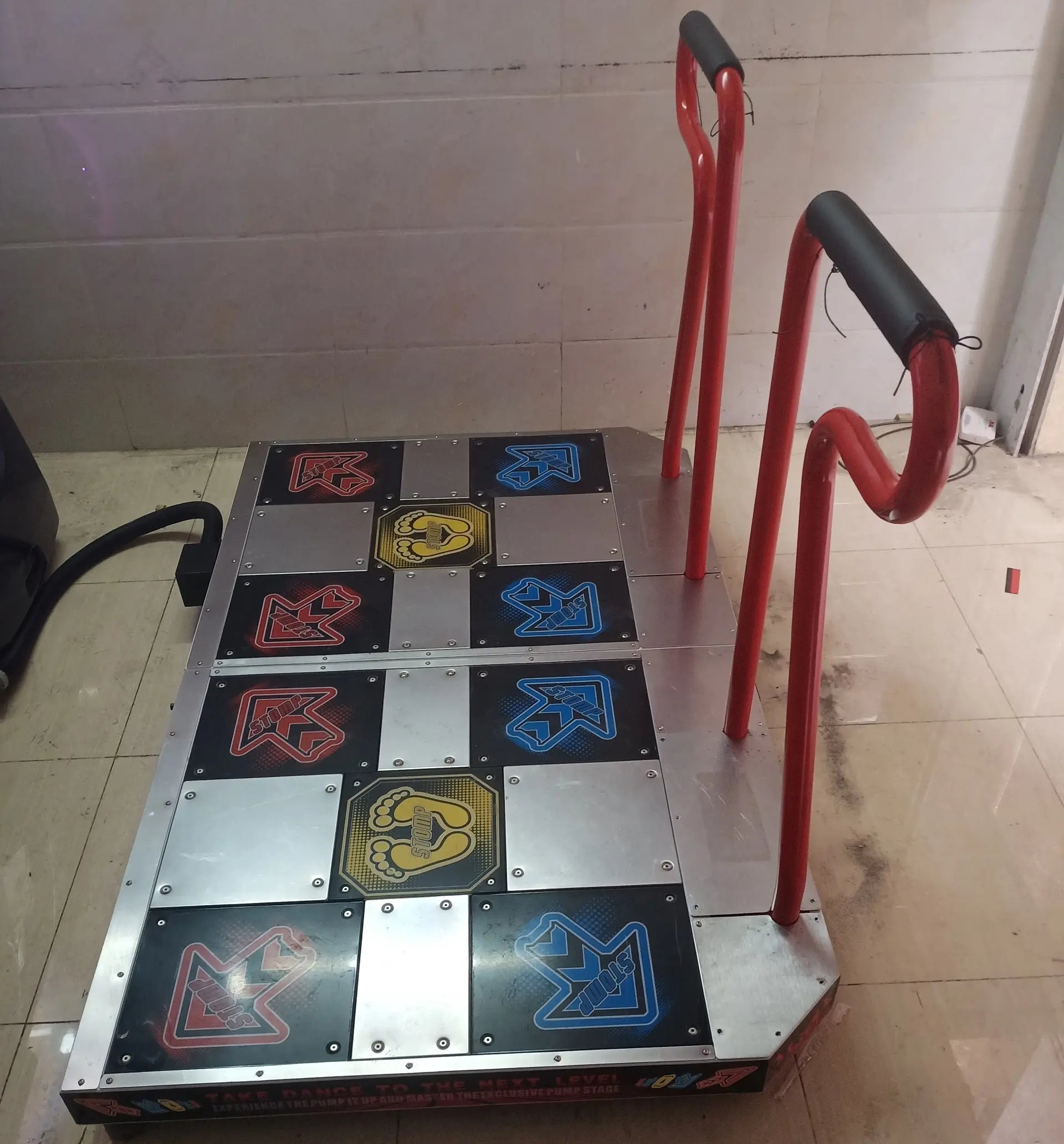 pump-it-up-piu-infinity-Amusement-Coin-Operated-dancing-musice-Video-game-machine-Tomy-Arcade