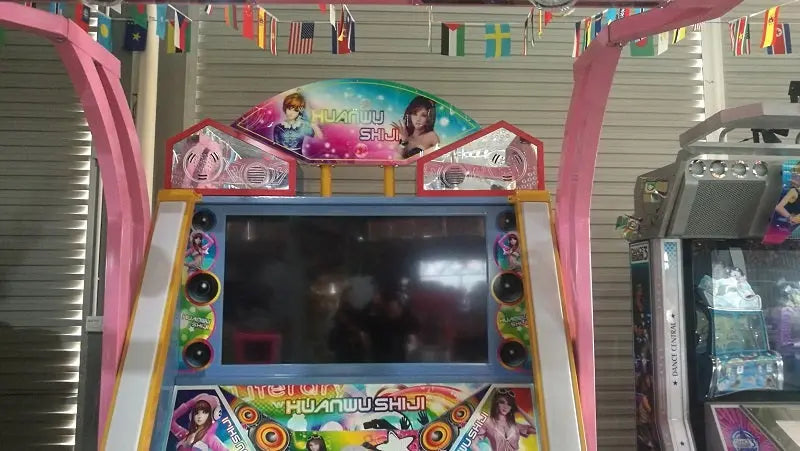 Huan-Wu-Shi-Ji-Dancing-machine-Amusement-Station-coin-operated-Video-Arcade-Music-games-Tomy-Arcade