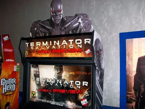 Terminator-Salvation-Shooting-arcade-game-machine-China-Direct-Gun-Shooter-video-games-Tomy-Arcade