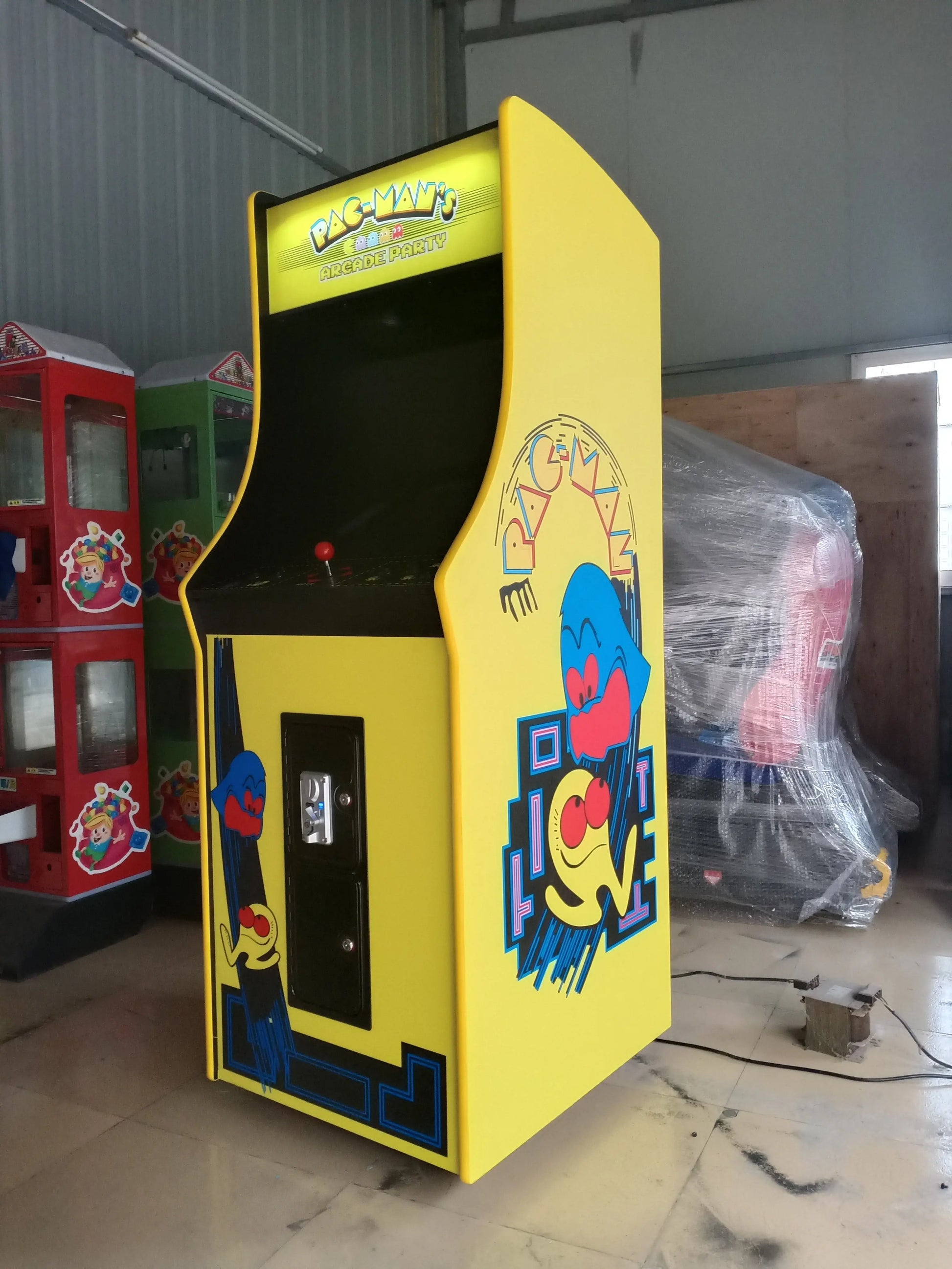 Pacman arcade Featured arcade game machine for sale - Tomy Arcade