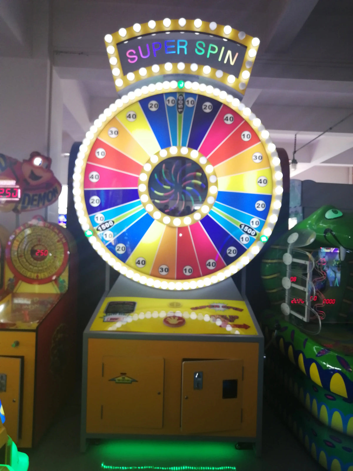 Super Spin Lottery Redemption game machine for sale-Tomy Arcade – Tomy ...