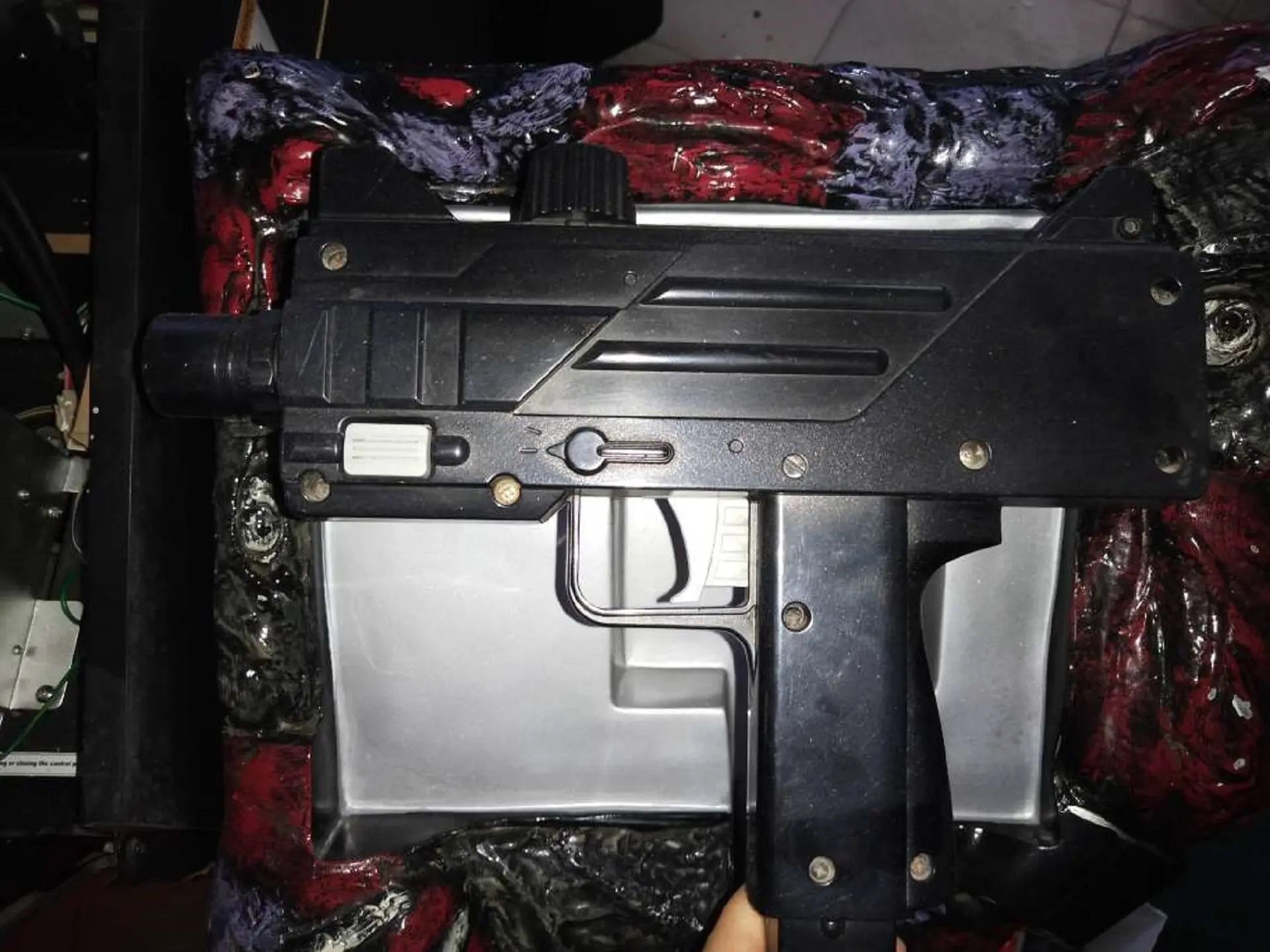 The-House-Of-The-Dead-4-IV-Coin-Operated-Video-Arcade-Shooting-Electronic-game-Machines-Distributor-Tomy-Arcade