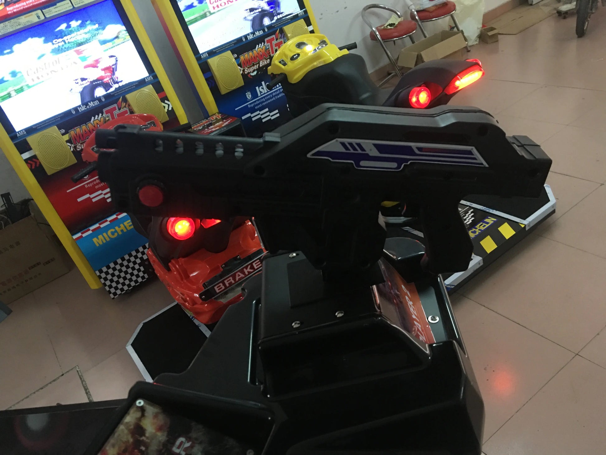 Erminator-Salvation-Shooting-Gun-Game-Machine-Exciting-Amusement-Arcade-Video-Gun-Shooting-games-Tomy-Arcade