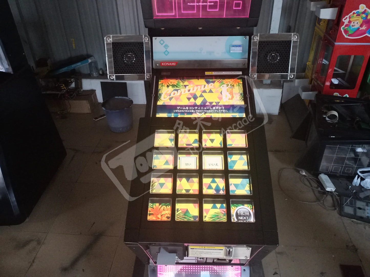 Bemani-Jubeat-Musical-Rhythm-Game-Retro-Konami-Retro-machines-tomy-arcade