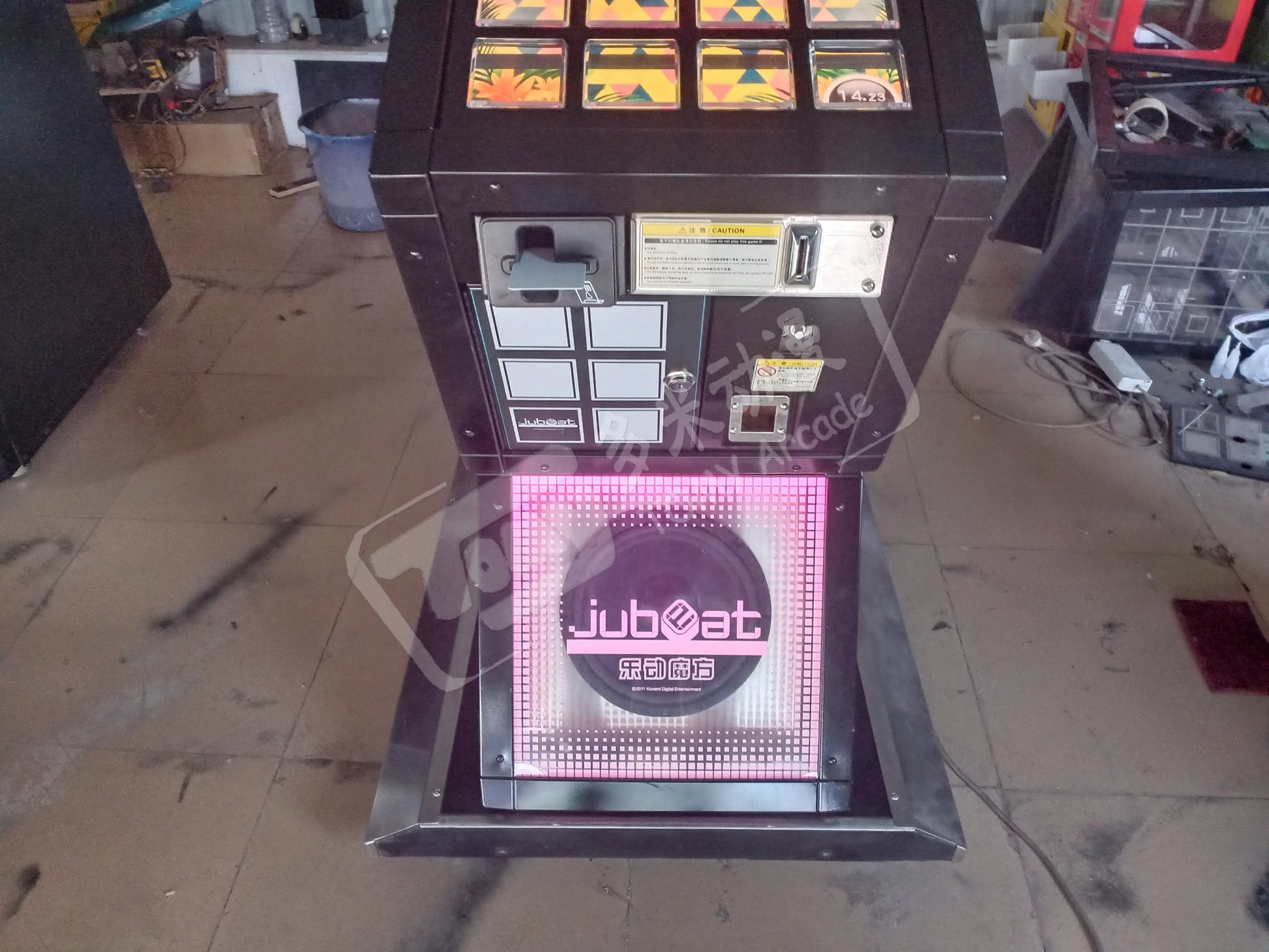 Bemani-Jubeat-Musical-Rhythm-Game-Retro-Konami-Retro-machines-tomy-arcade