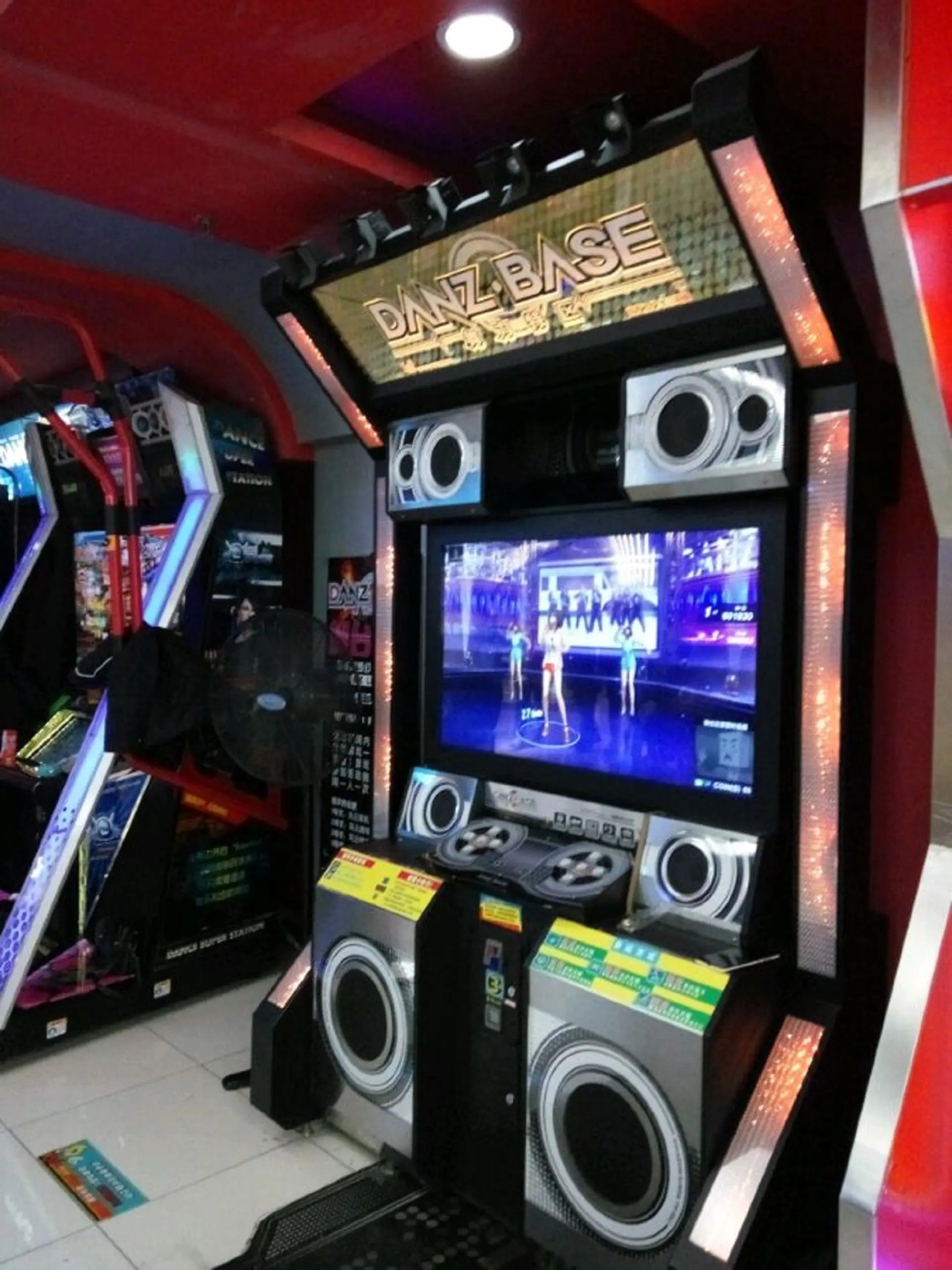 Danz-Base-IGS-Dancing-game-machine-Retro-IGS-Video-music-games-Tomy Arcade